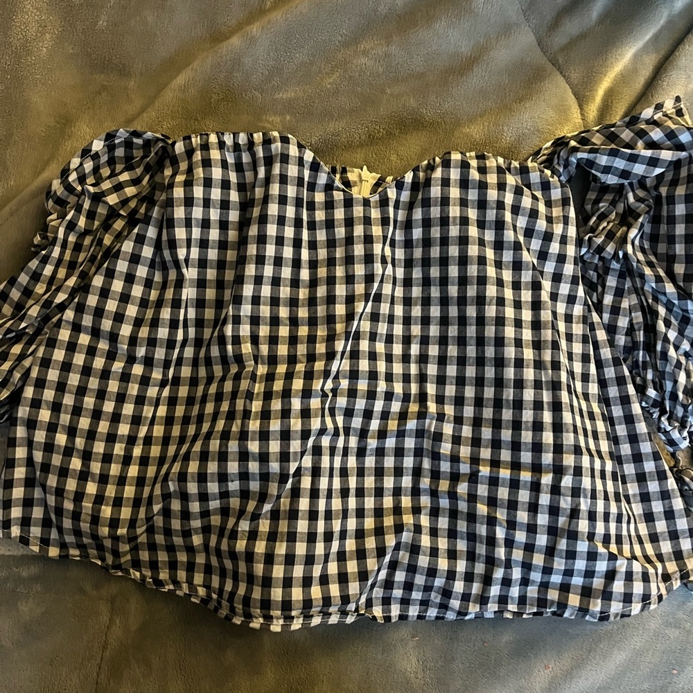 plaid gingham puffed blouse